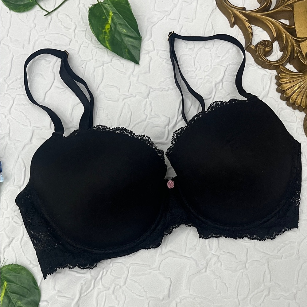Victorias Secret Dream Angels Lined Demi size 34 DD